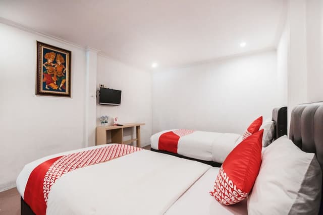 Standard Twin Room