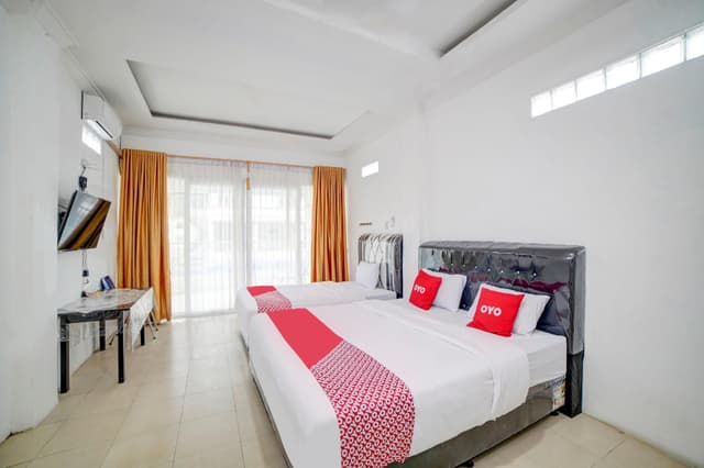 Suite Triple Room