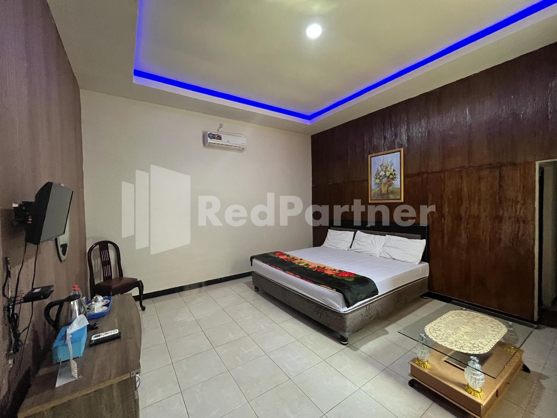 โรงแรมเดวี ใกล้กอร์ เมอร์เดกา จอมบัง มิตรา เรดดอร์ซ (Hotel Dewi near GOR Merdeka Jombang Mitra RedDoorz)3