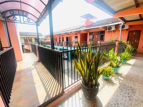 โฮเทล เกอรุง 1 เนียร์ อาลุน อาลุน งันจุก มิตร้า เรดดอร์ซ (Hotel Gerung 1 near Alun Alun Nganjuk Mitra RedDoorz)2