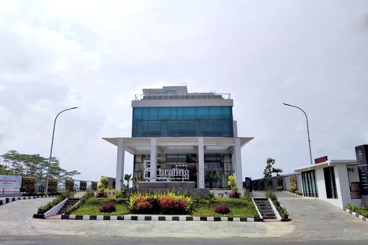 โรงแรมบราลิง แกรนด์ ปูร์บาลิงกา คอลเลกชันโรงแรมอาซาน่า (Braling Grand Hotel Purbalingga, Azana Hotels Collection)0