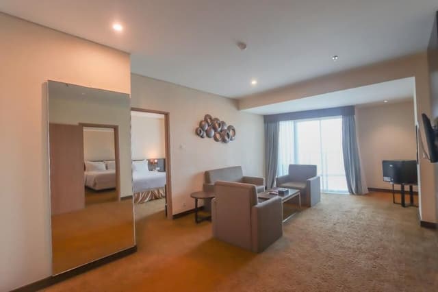 Royal Suite, Connecting Rooms