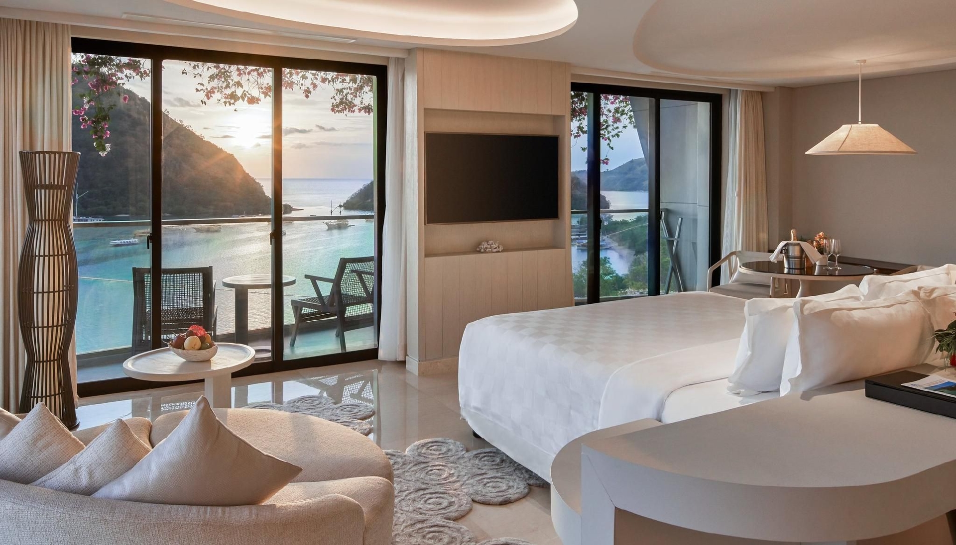 AYANA Komodo Waecicu Beach3