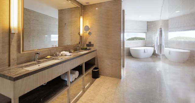 The Phinizy Suite
