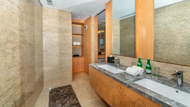 Presidential Suite