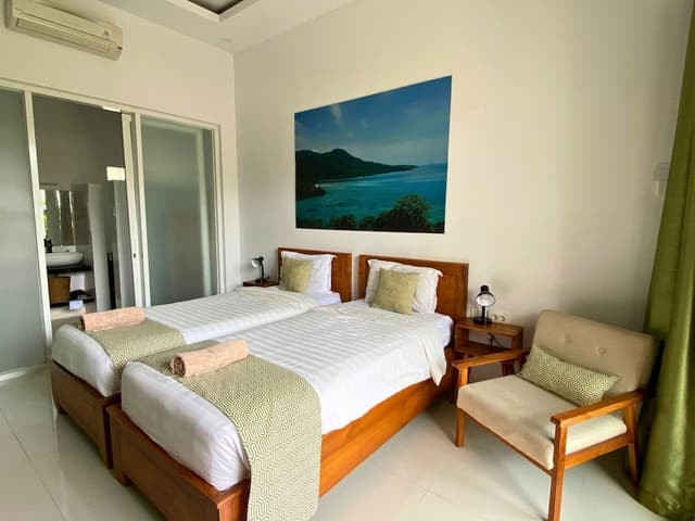 Deluxe Twin Room
