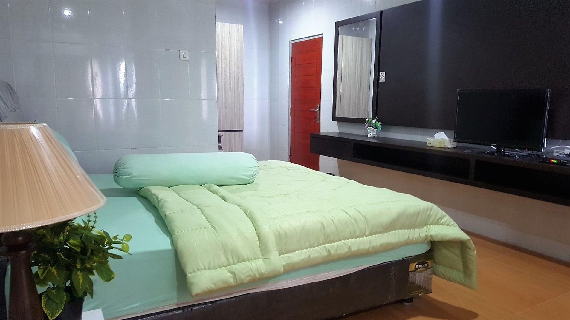 โรงแรมเนชั่นแนล (Nasional Hotel)4