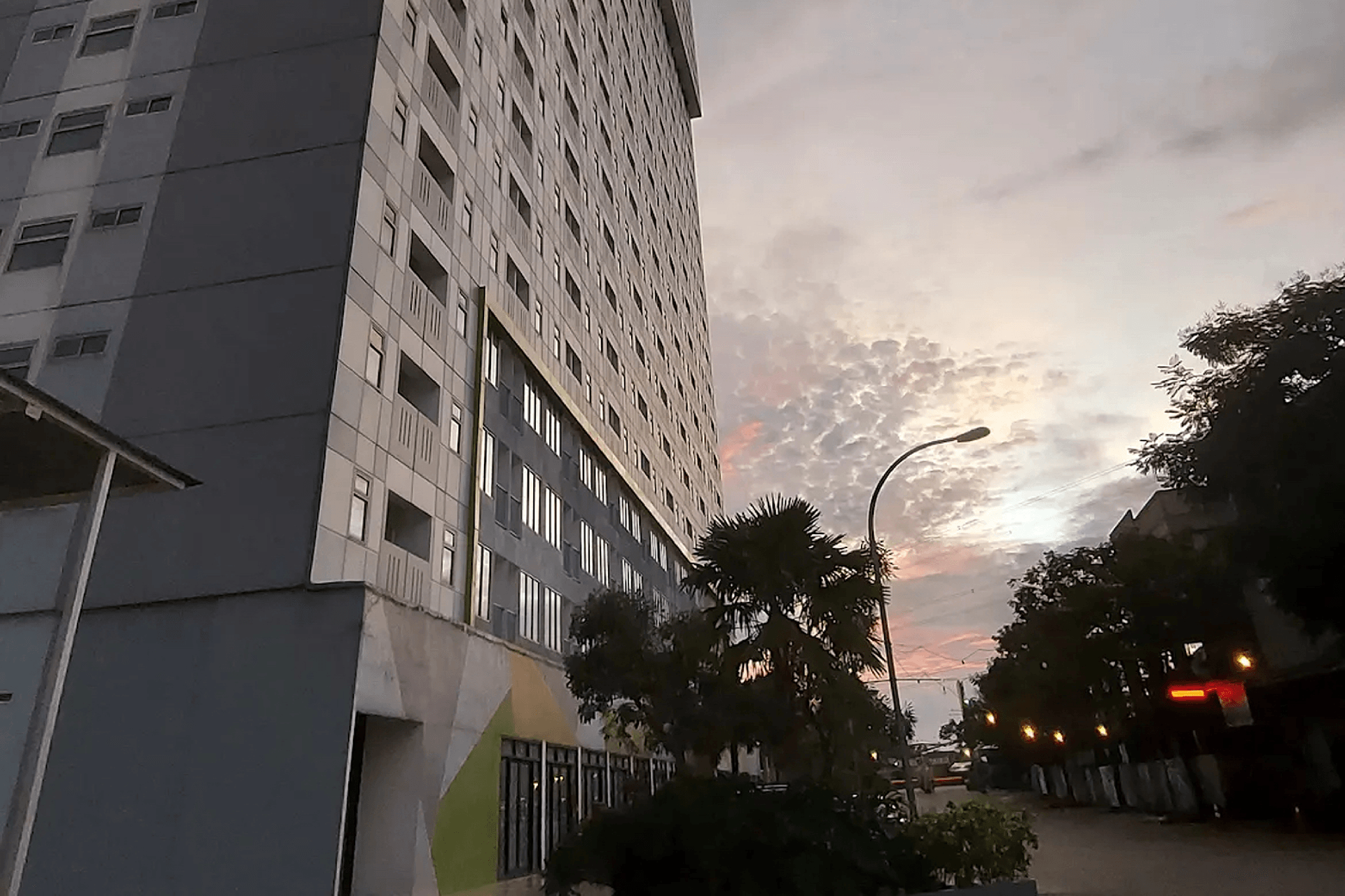Gunung Putri Square by Veto Rooms1