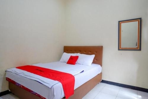 เรดดอร์ซ เนียร์ เดซา วิซาตา ตัมบิ ดิเยง (RedDoorz near Desa Wisata Tambi Dieng)3