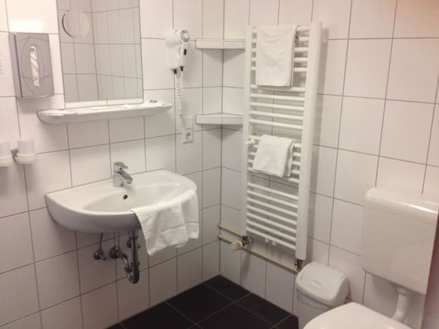 Double or Twin Room, Balcony (Partial river view)