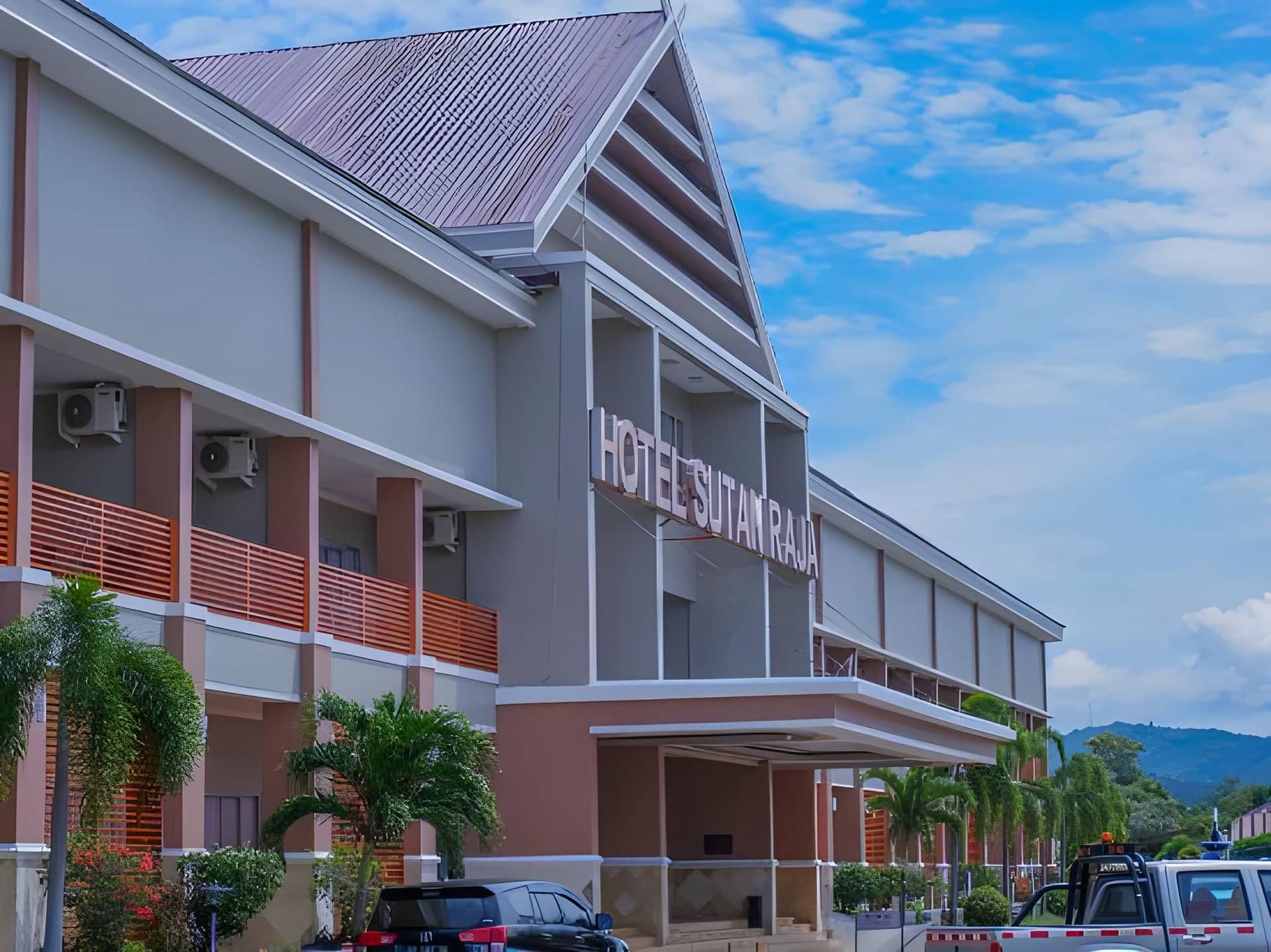 Sutan Raja Hotel & Convention Centre Kolaka Sutan Raja Hotel & Convention Centre Kolaka
