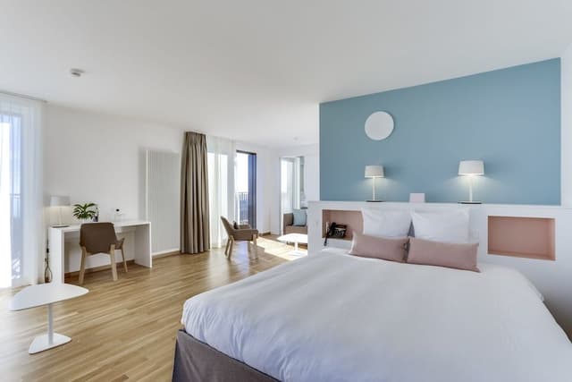 Superior Room, Balcony, Partial Lake View