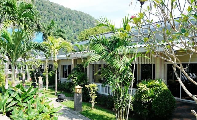 Bungalow, Pool View