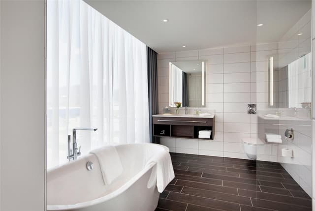 KING ONE BEDROOM SUITE