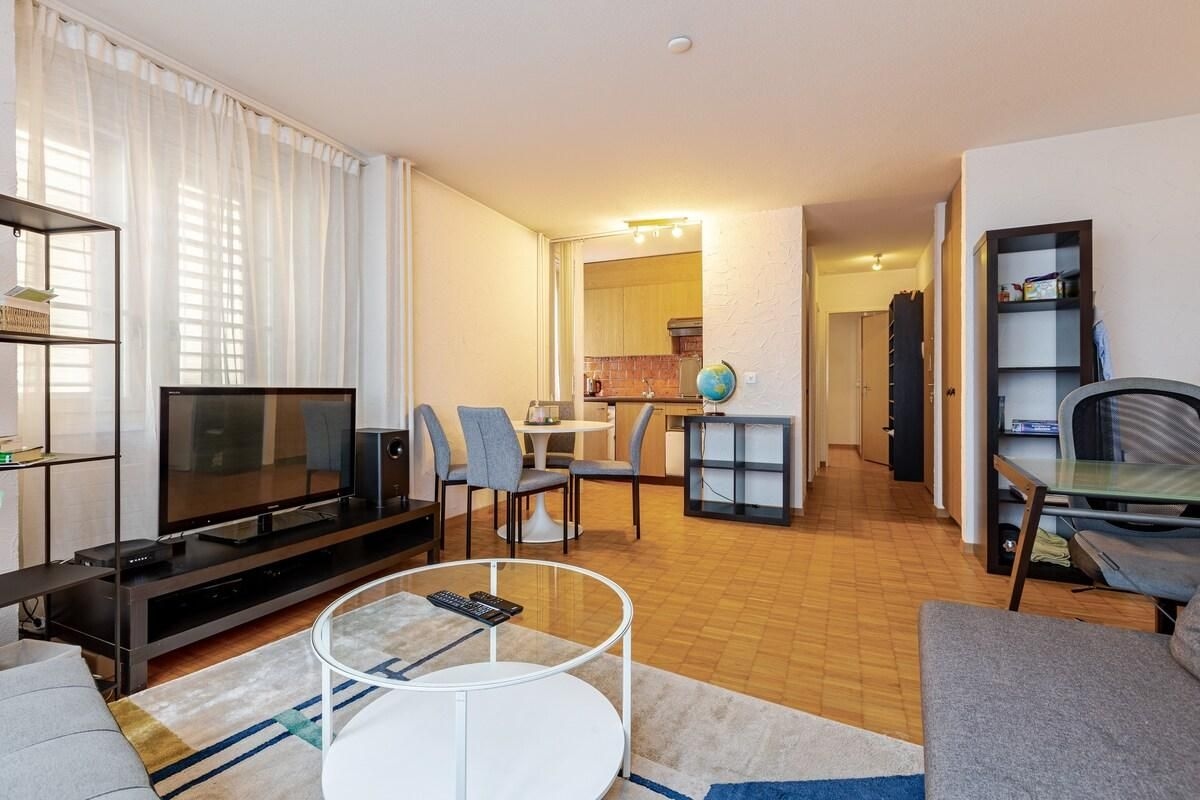 ซิตี้เซ็นเตอร์อพาร์ทเมนท์ไฟว์มินิทส์วอล์คทูซุยช์เทรนสเตชั่น (City Center Apt 5 mins walk to Zuich Train Station)1