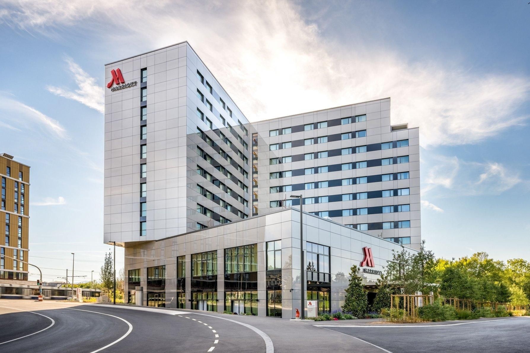 เจนีวา แมริออท โฮเทล (Geneva Marriott Hotel)0