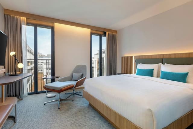 Room, 1 King Bed, Non Smoking, City View