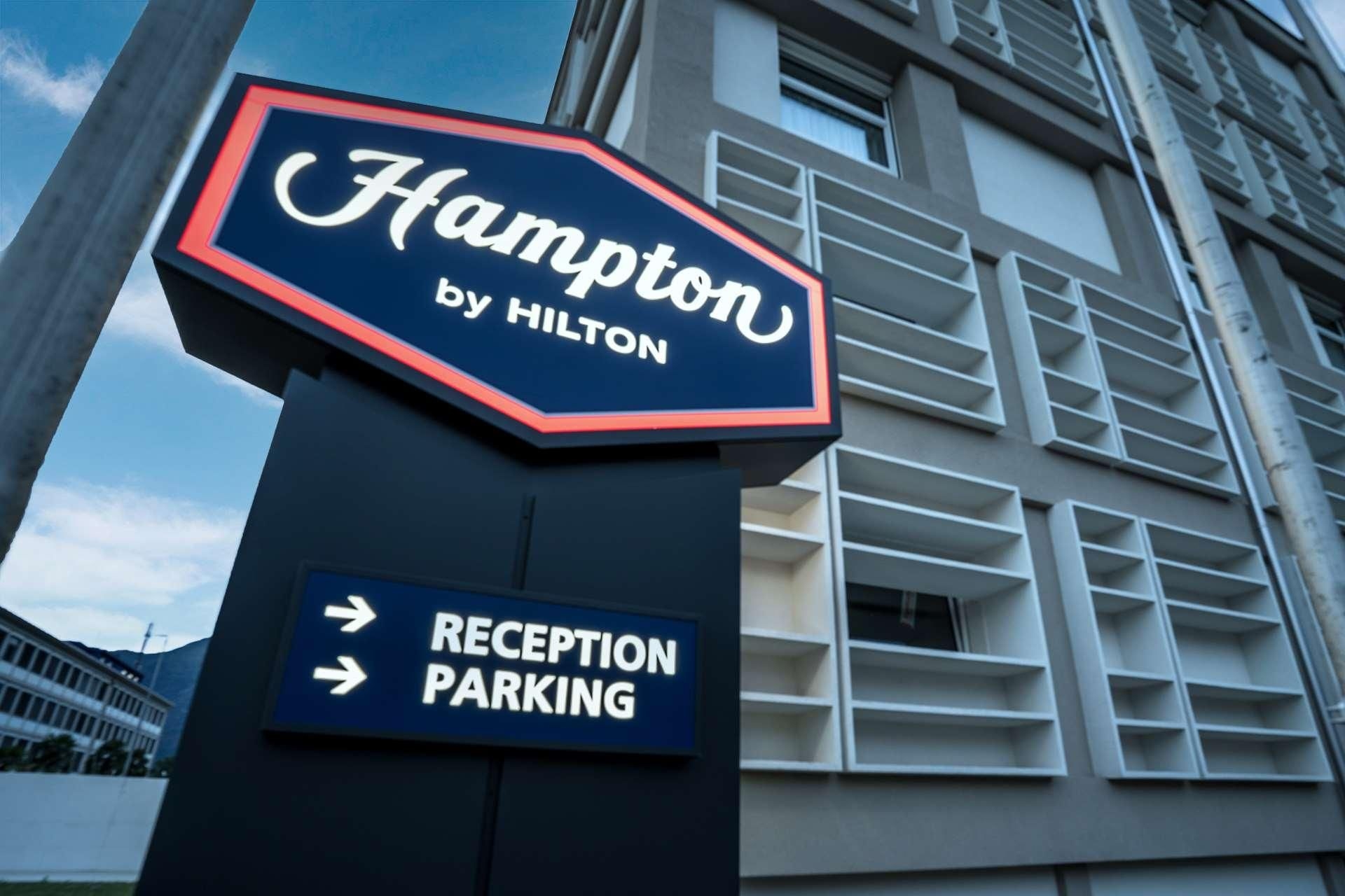 Hampton by Hilton Locarno0