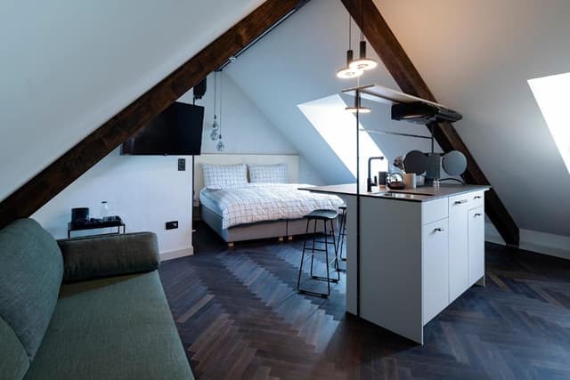 Superior Design Double Room & Kitchenette (The LUBO L)