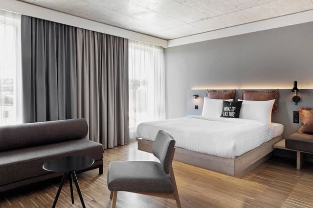 Family Room, 1 Double Bed, City View