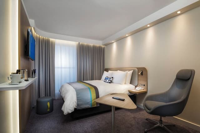 Standard Room (with Free Breakfast)