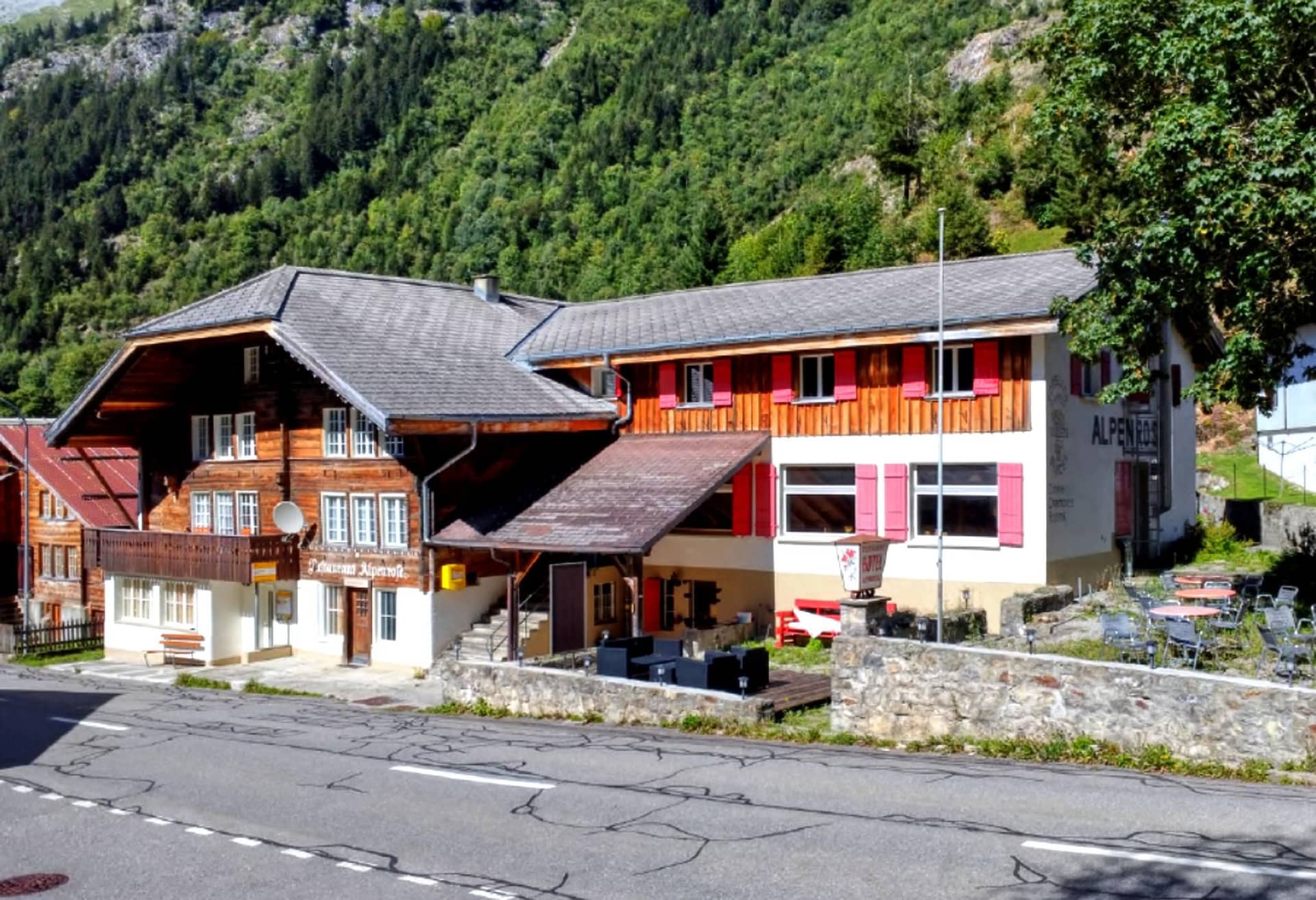 Gadmen Alpenrose, Switzerland Gadmen Alpenrose, Switzerland