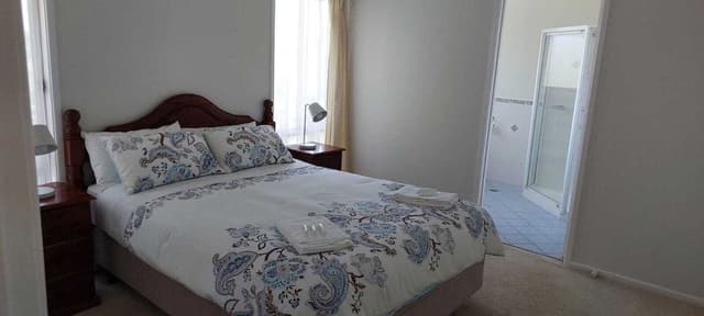 Panoramic House, 3 Bedrooms, Balcony (Entire 3 Bedroom Holiday House)