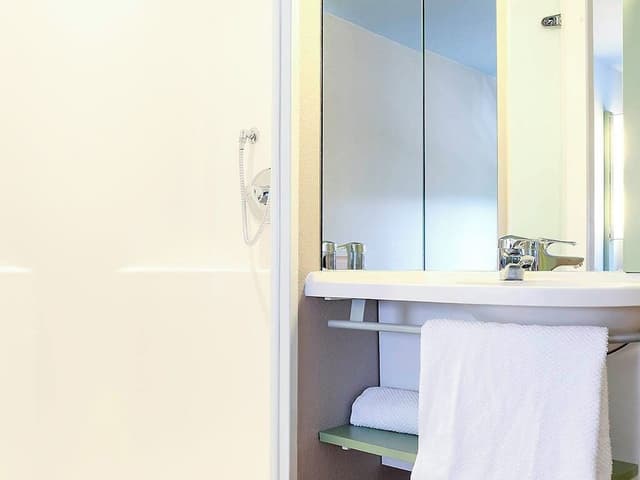 Triple Room, Multiple Beds