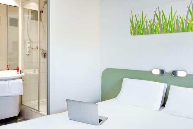 Triple Room, Multiple Beds