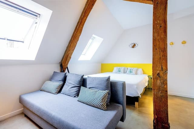 Classic double or Twin room with private bathroom