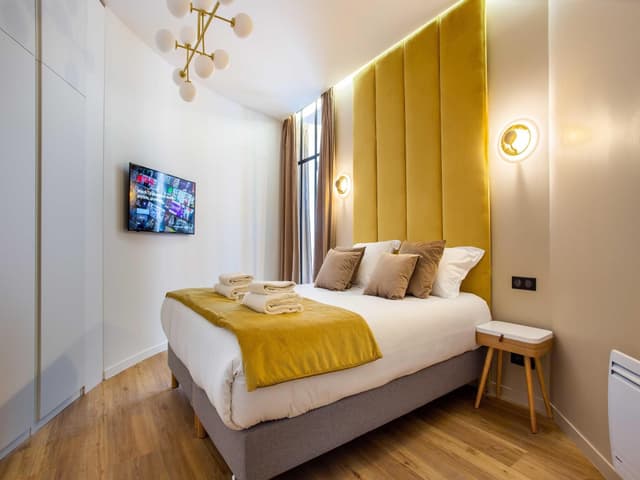 Live Like Real Parisians in the Heart of Paris