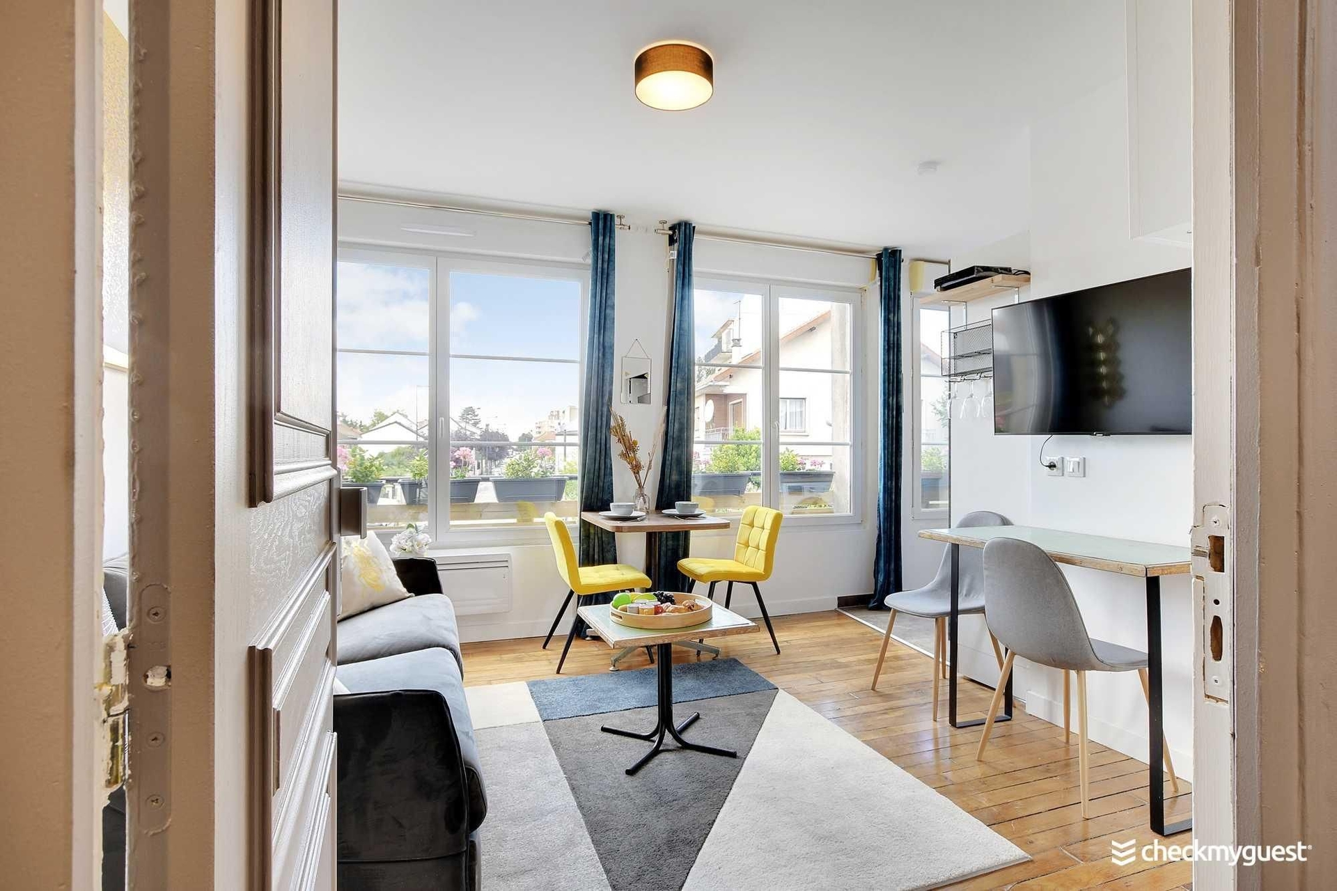 Stunning apartment -2BR/6P- Grand Rex0