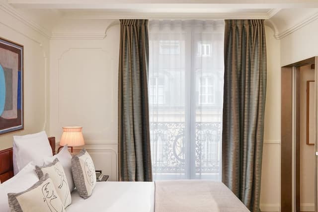Prestige Suite