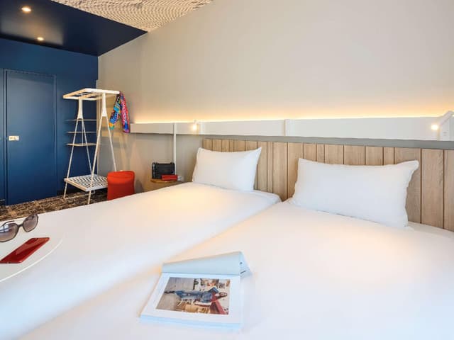 Standard Room with twin beds