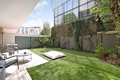 ปาสซี ไอเฟล ทาวเวอร์ อะเมซิง ทูบีอาร์ วิธ การ์เดน (Passy / Eiffel Tower - Amazing 2BR with garden)1