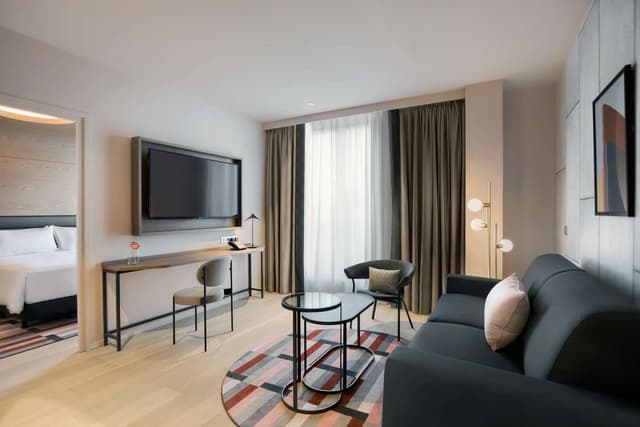 EYLAU ONE BEDROOM SUITE