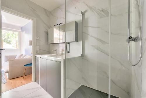 ปารีส การ์เดน ลักชัวรี เน็กซ์ท ทู ไอเฟล ทาวเวอร์ (Paris Garden Luxury next to Eiffel Tower)3