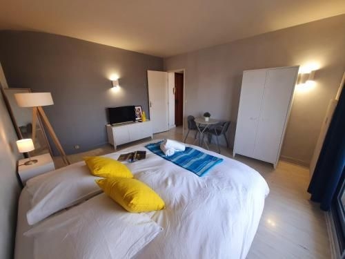 อพาร์ตเมนต์ 2 ห้องนอน 1 ห้องน้ำส่วนตัว ขนาด 39 ตร.ม. – อิวรี-ซูร์-แซนน์ (Vue sur Paris / View on Paris)3