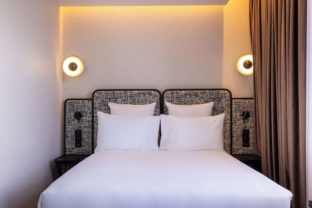 Deluxe Room, 1 King Bed, Balcony (Eiffel Tower View)