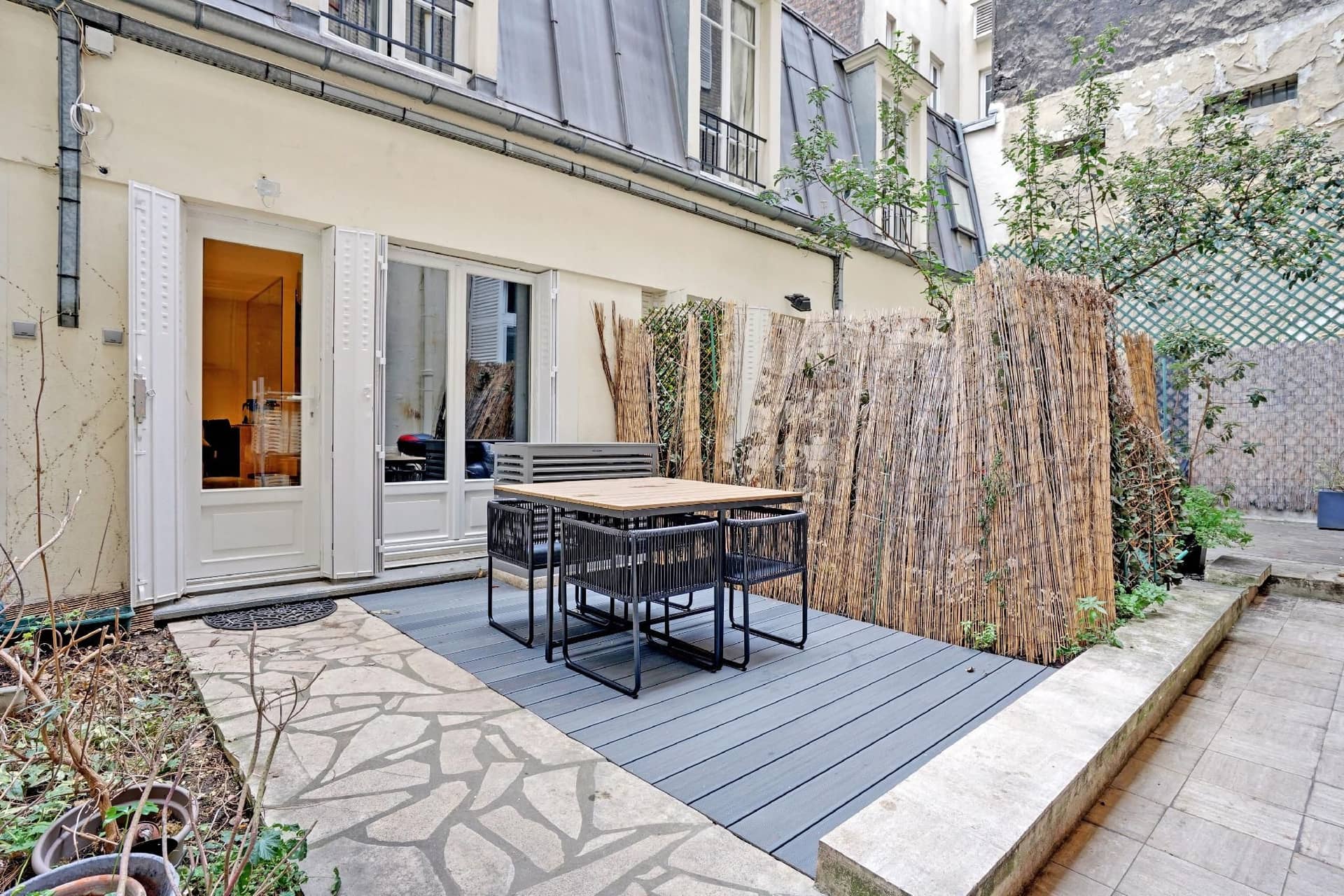 Beautiful cottage - 2BR/4P - Batignolles Beautiful cottage - 2BR/4P - Batignolles