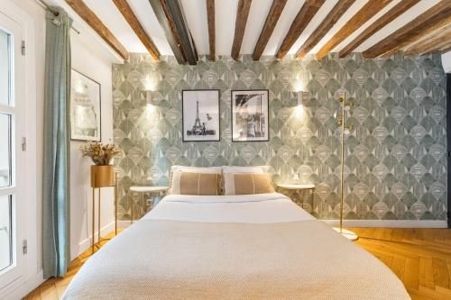 ลอฟท์ประวัติศาสตร์อันน่าทึ่งของปารีสข้างพิพิธภัณฑ์ลูฟร์ (Amazing Historical Parisien Loft Next To Louvre)1