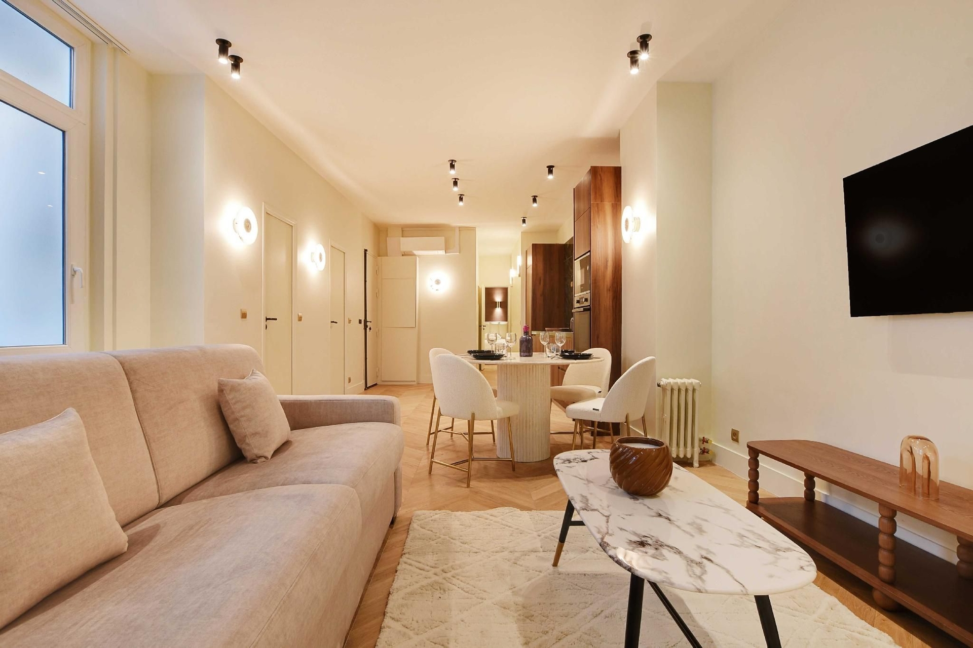ลักซ์ชัวเรียสอะพาร์ทเมนท์ทูบีอาร์ซิกซ์พีแซงต์วิกเตอร์ (Luxurious apartment 2BR 6P Saint victor)2