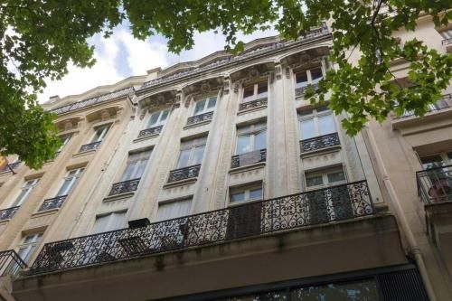 ลาเทอร์ราสดือซอร์บอนน์ (La Terrasse Du Sorbonne)0
