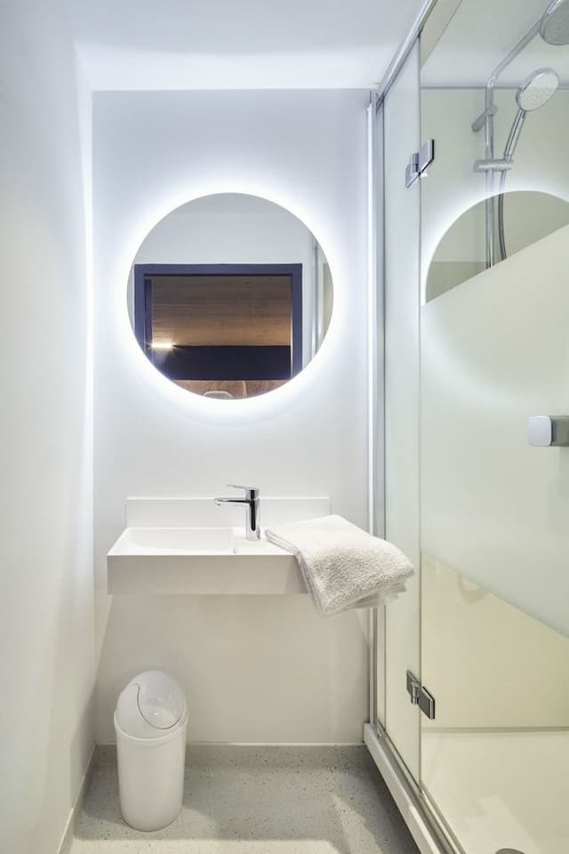 Deluxe Double Ensuite Bedroom - Private Terrace