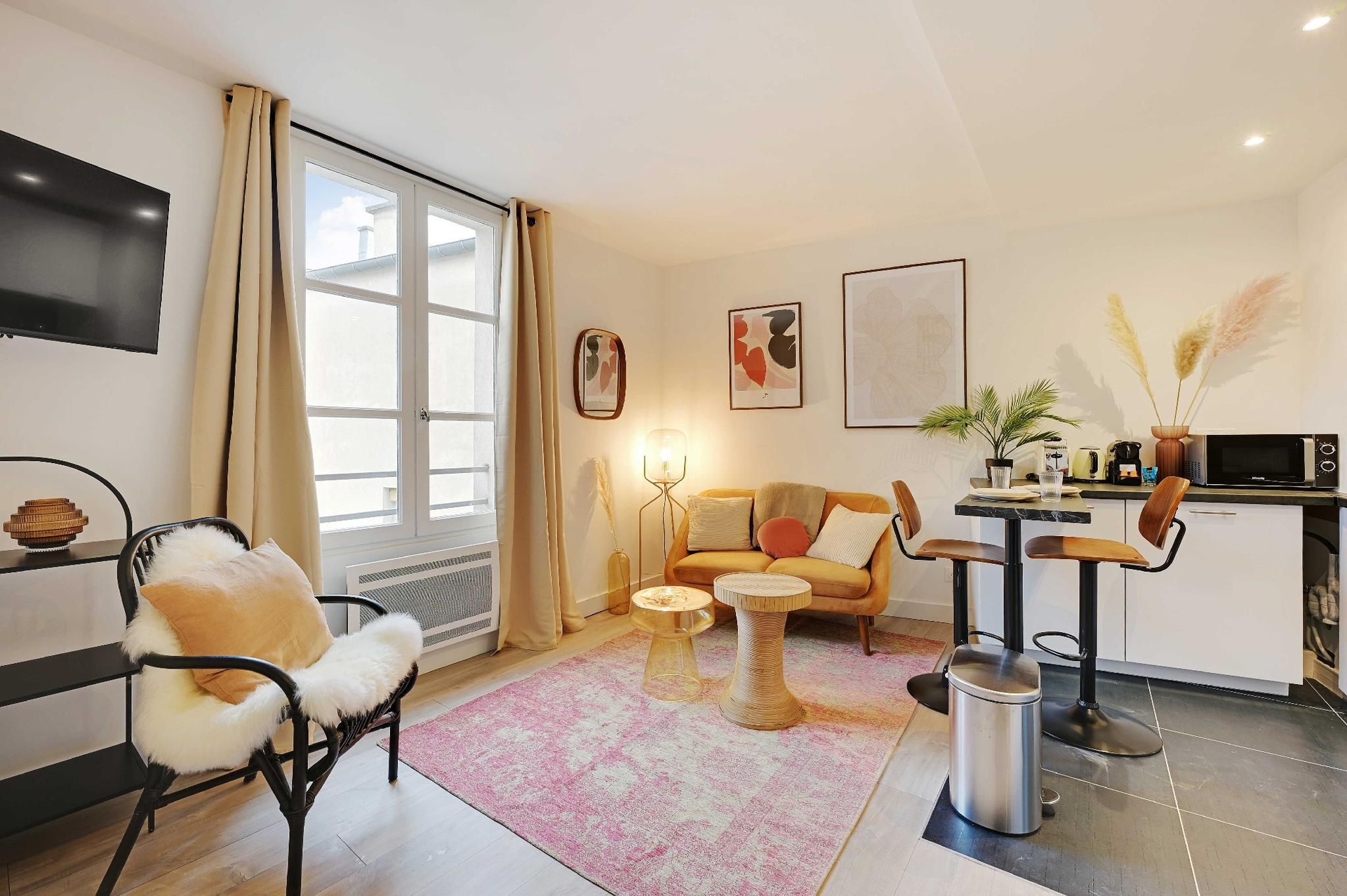 ชาร์มมิงดูเพล็กซ์อินมาเรฟอร์ทูพีเพิล (Charming duplex in Marais for 2 people)0