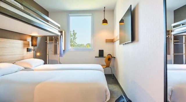 Standard Room with 1 Double Bed and 1 Bunk Bed