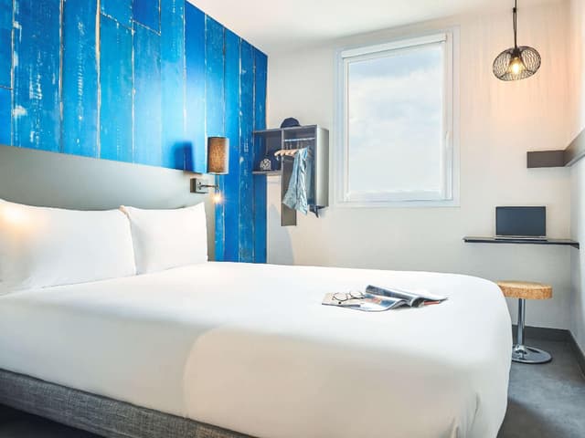 Standard Room with One Double Bed