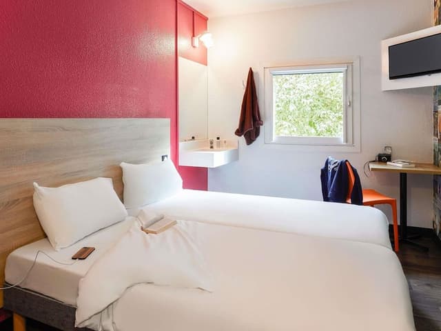 Room, 1 Double Bed (Side Car)