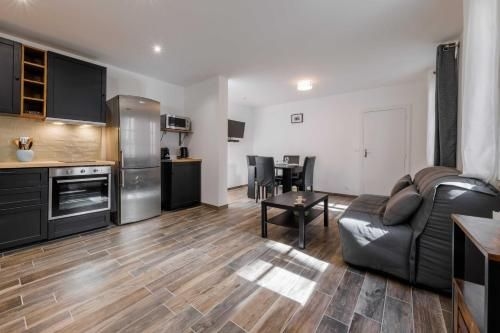 Urban Refuge in the Heart of the Marsh 1BDR / 3P3