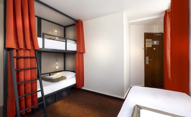 Classic Shared Dormitory (Women Only)